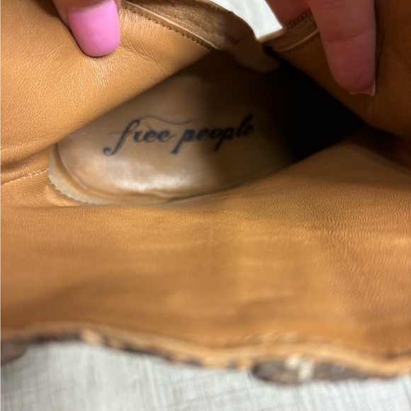 Free People Snake print Barclay Ankle Boot Brown Combo Size 37 - Picture 7 of 7